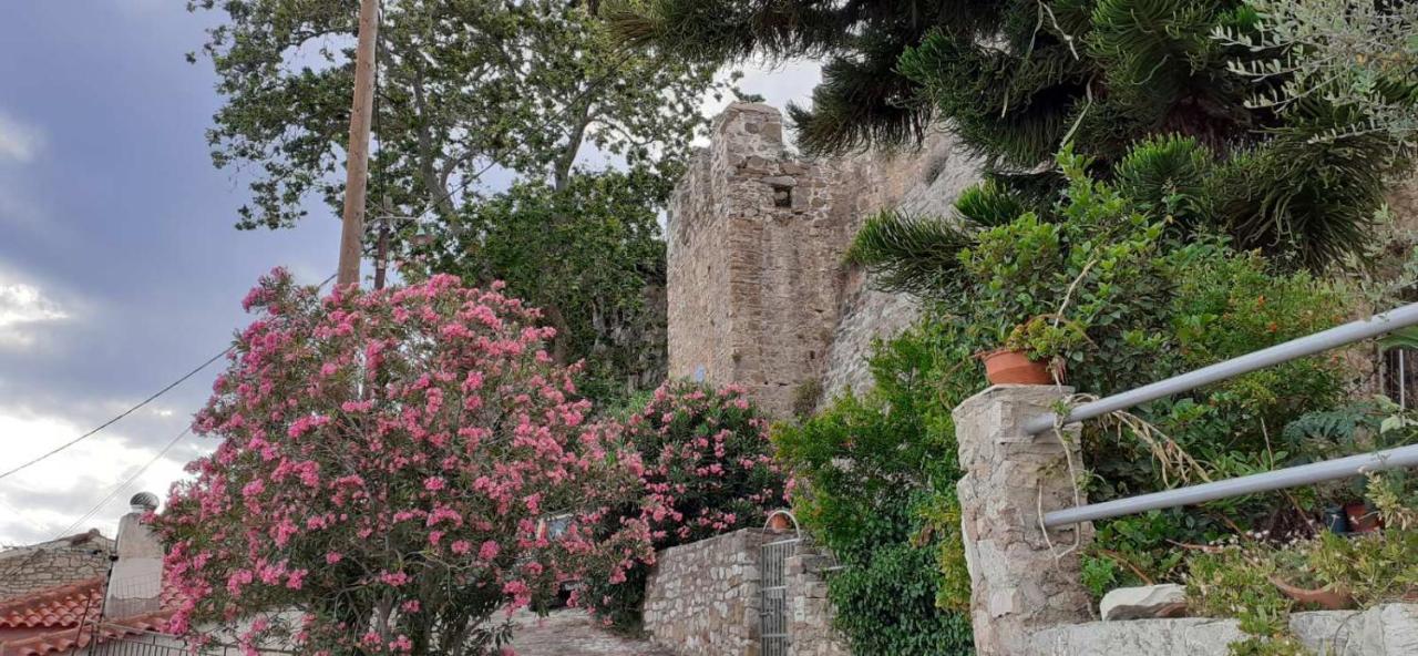Stone Clock'S House Apartment Nafpaktos Exterior photo